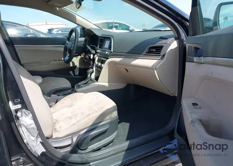 2020 Hyundai Elantra Se z USA, uszkodzony, nr VIN 5NPD74LF7LH596378